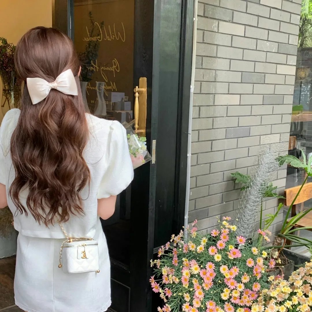 警花变色龙